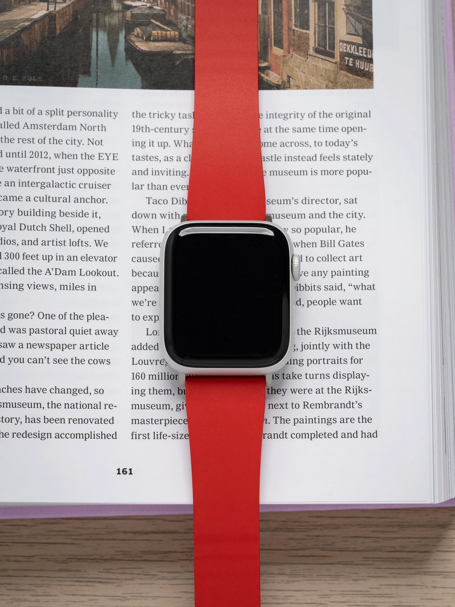 TrimFIT Classic FKM Rubber Strap in Red for Apple Watch - Image 2